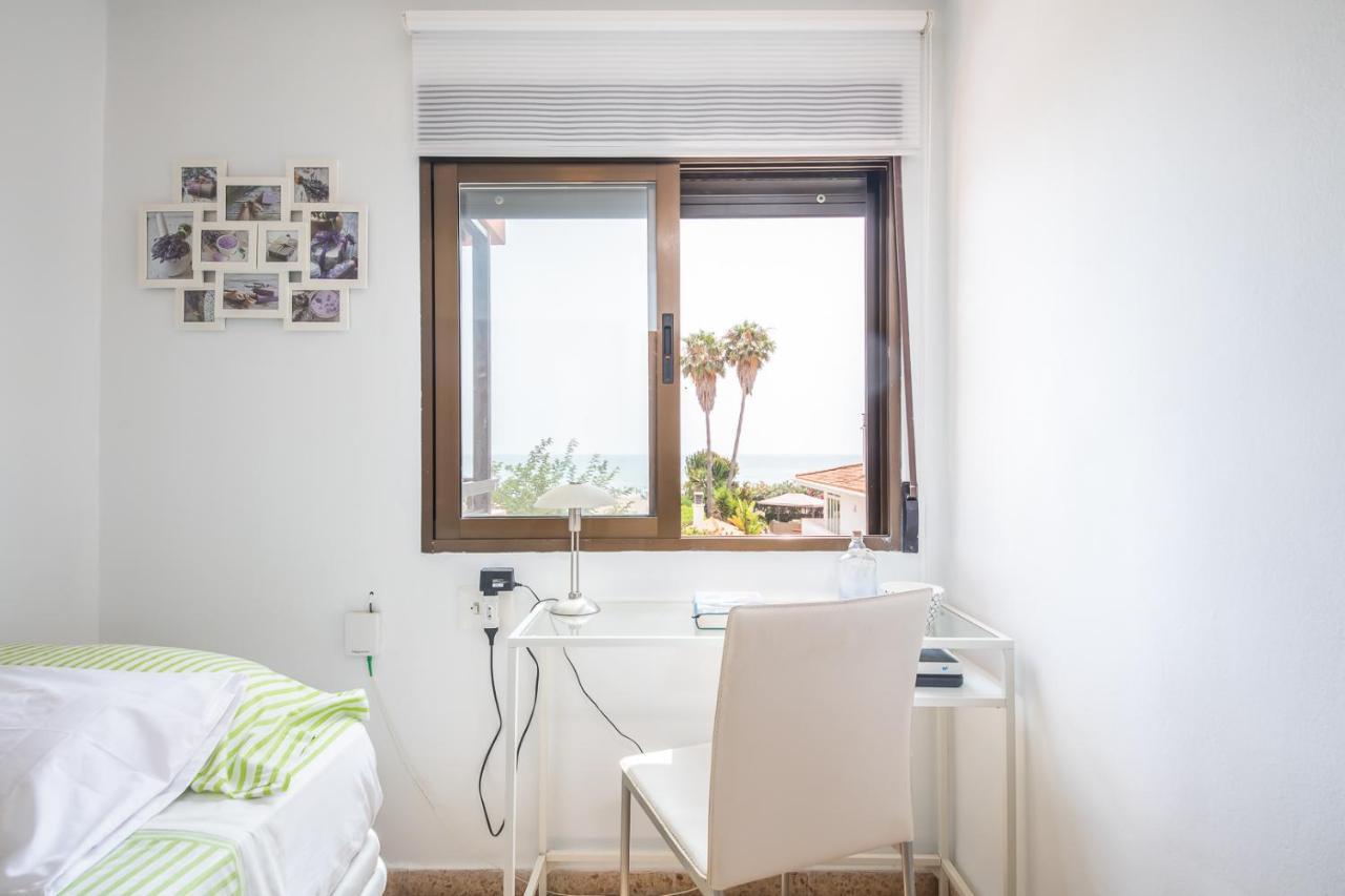 Isola Beachside Apartment Valencia Eksteriør billede