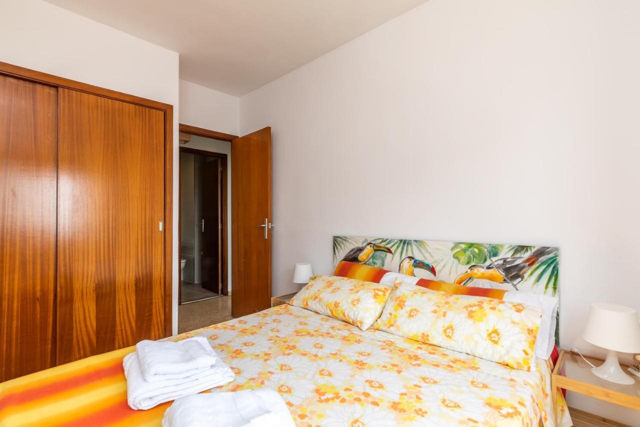 Isola Beachside Apartment Valencia Eksteriør billede