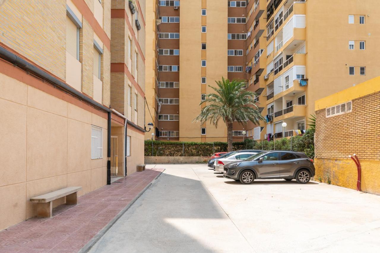 Isola Beachside Apartment Valencia Eksteriør billede