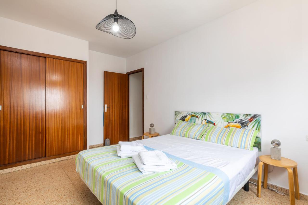 Isola Beachside Apartment Valencia Eksteriør billede