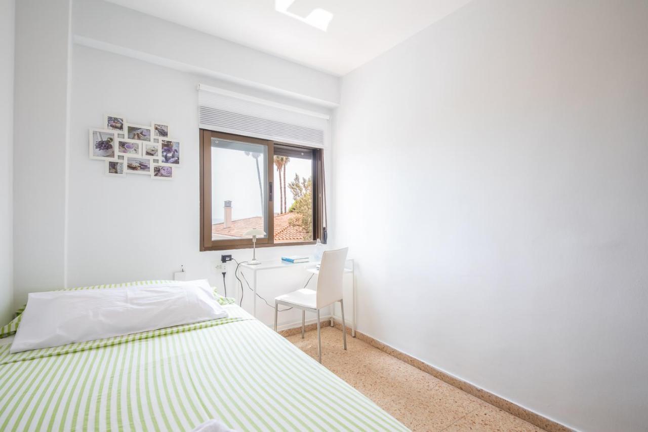 Isola Beachside Apartment Valencia Eksteriør billede
