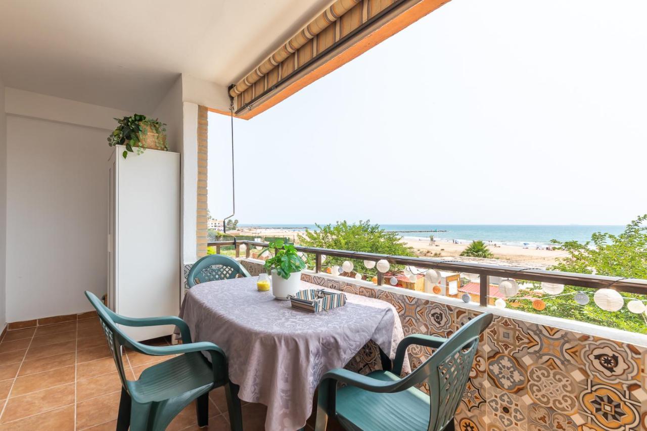 Isola Beachside Apartment Valencia Eksteriør billede