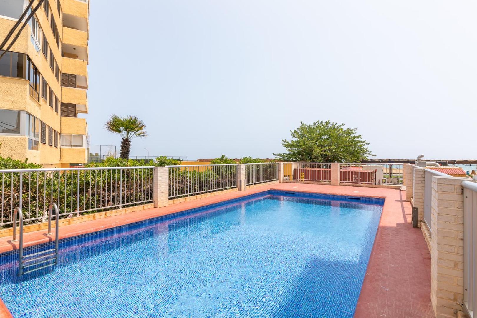 Isola Beachside Apartment Valencia Eksteriør billede